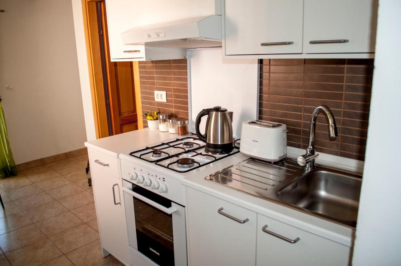Apartment Rosa 2 罗维尼 外观 照片